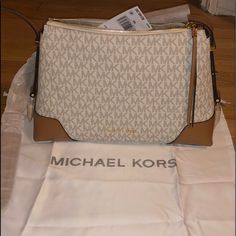 New With Tags And Dust Bag. Never Used, Authentic Beautiful Crossbody Bag By Michael Kors Beige Michael Kors Shoulder Bag, Michael Kors Shoulder Bag With Removable Pouch, Michael Kors Pouch Shoulder Bag With Removable Pouch, Michael Kors Beige Crossbody Bag, Michael Kors Crossbody Satchel, Michael Kors Beige Crossbody Shoulder Bag, Michael Kors Crossbody Bag With Removable Pouch, Michael Kors Pouch Shoulder Bag With Detachable Strap, Michael Kors Beige Shoulder Bag For On-the-go