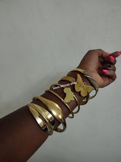 Wholesale set of 5 bracelets. This are adjustable unisex bracelets measuring approximatly 3 inches diameter which is bendable to fit small and large wrists. Brass Bracelet, Unisex Bracelets, Jewelry Wholesale, Brass Jewelry, Wholesale Jewelry, Kenya, Halloween Shopping, Favorite Jewelry, Bangle Bracelets