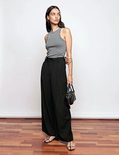 Black Wide Leg Pants Pleated Black Pants, Bottom Jeans Outfit, Black Linen Pant, Black Wide Leg Pants Outfit, Linen Pants Style, Black Pants Outfit, Wide Leg Pants Outfit, Black Linen Pants, Linen Pant