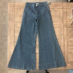 Brand: Litz Size: No Size Tag But Would Recommend Best For A 26 Or 2 Color: Medium Denim Blue W/ White Striping Detail Condition: Nwt (But Only The Boutique Type Tag, Not Original) Material: 63% Cotton, 35% Polyester, 2% Spandex Measurements - Waist: 13” Full Length: 42” Inseam: 32.5” Rise: 9.5” Ankle: ~16” Hips: 18” *These Are Denim But Not The Most True Rigid And Thick Denim Feel As They Are On The Thinner Side Of Material Due To The Good Amount Of Stretch They Have Trendy Medium Wash Cotton Flares, Casual Cotton Denim Blue Flares, Casual Denim Blue Cotton Flares, Denim Blue Cotton Flares For Fall, Casual Blue Full-length Flares, Casual Full-length Blue Flares, Casual Blue Full Length Flares, Casual Full Length Blue Flares, Casual Blue Flares For Fall