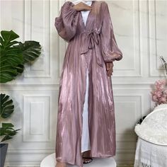 Blue Fitted Abaya For Spring, Fitted Long Abaya For Spring, Modest Long Abaya For Summer, Summer Long Sleeve Pink Abaya, Chic Long Sleeve Abaya For Spring, Chic Long Sleeve Spring Abaya, Chic Spring Long Sleeve Abaya, Habits Musulmans, Casual Abaya