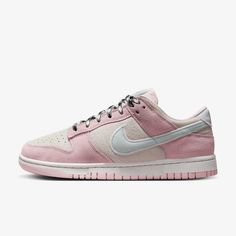 Baby Nike, Baskets Adidas, Nike Models, Nike Dunk High, Nike Shox, Air Jordan 3, Nike Air Max Plus, Women Pink