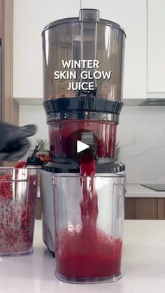 179K views · 2.8K reactions | Winter skin glow juice | Juicing Tutorials Glow Juice, Juice Shots, Winter Skin, Skin Glow, Juicer, Glowing Skin, Healthy Skin, Smoothie, Juice