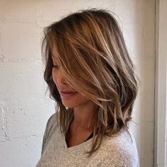 Hairstyles For Thinning Hair, Flattering Hairstyles, Thinning Hair, Hairstyles Medium, Women Hairstyles, Cool Haircuts, Hairstyles Short, Length Hair