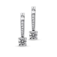 1.35 carat white gold diamond Earrings
14K yellow gold
Center diamonds:
Shape: RoundWeight: 0.60 caratColor: FClarity: SI1
Shape: Round Weight: 0.60 caratColor: FClarity: SI1
Pave setting:
0.15 carat Duchess Swan, Square Hoop Earrings, Gold Basket, White Gold Diamond Earrings, Orange Sapphire, Gold Diamond Earrings, Pave Setting, Tennis Bracelet Diamond, Square Earrings