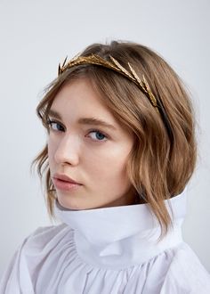 Luxury Headbands, Luxury Hair Accessories, Headband Bridal, Golden Leaf, Jennifer Behr, Dream Dresses, Gold Headband, Leaf Motif, Braided Headband