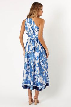 Naomi One Shoulder Midi Dress - Blue Floral Large Floral Print, One Shoulder Midi Dress, Summer Wedding Guests, Usa Dresses, Asymmetrical Neckline, Clothing Details, Dress Midi, Blue Midi Dress, Midi Length Dress