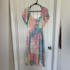 Emery Rose Tie Dye Dress Women’s 0xl Maxi Dress Pink, Green, Blue, Orange Lightweight Fabric, Breezy Perfect For Spring/Summer! New With Tags Pink Flowy Short Sleeve Sundress, Pink Flowy Sundress, Dye Dress, Summer Maxi, Tie Dye Dress, Dyed Dress, Rose Dress, Pink Maxi Dress, Summer Maxi Dress