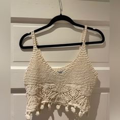 Never Worn! Summer Beige Knitted Top, Spring Zara Crochet Tops, Beige Open Knit Crop Top For Summer, Knit V-neck Crochet Top For Vacation, Zara Fitted Bohemian Crochet Top, Zara Bohemian Fitted Crochet Top, Beige Crochet Summer Tops, Summer Beige Crochet Tops, Knit Crochet Trim Crop Top For Beach