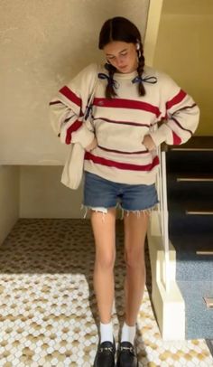 My Aesthetic Outfit, Outfit Inspo Thrift, Middle Sized Women Outfits, Teacher Outfits Colorful, Dubai Summer Outfits, Outfits 00s Style, Fun Teacher Outfits Elementary, Tv Wall Decor Ideas