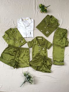 Christmas matching pajama set ( shirt and short set or shirt and pant set)at one place!! These are also available in matching boy girl pajamas, mother pajamas, cute pajamas, pajamas for father, matching family pajamas. Most convenient for the holidays and get away Christmas family party. WOMENS Sizes: US S,M,L,XL,2XL,3XL,4XL MALE Sizes: US S,M,L,XL,2XL,3XL,4XL KIDS Sizes: 0-3 Mon, 3-6 Mon, 6-12 Mon, 0T, 1T,2T,3T,4T,5T,6T,7T,8T,9T,10T,11T,12T If you want them to be full long pajama pants , please convert these shirt short set to pants set from the following link  https://etsy.me/3OEqVyy For full catalogue check this video  https://youtu.be/vzfg646TScg Green Satin Pajamas Video Youtube Link :-  https://bit.ly/3aMmCT4 Dusty Green Satin Pajamas Video Youtube Link :-  https://bit.ly/3aMmCT4 Red Satin Pajamas Family Photoshoot, Christmas Pajamas Green, Adult Family Christmas Pajamas, Christmas Matching Pajamas Families, Satin Christmas Pajamas Family, Unique Family Christmas Pajamas, Matching Family Pajamas Christmas, Family Pjs Matching, Matching Christmas Pajamas Family Photos