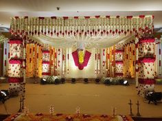 Telugu Mandapam Decorations, Pelli Mandapam Decoration South Indian, Pelli Mandapam Decoration, Muhurtham Decor, Wedding Mandapam, Pelli Decoration, Mandapam Decoration, Marriage Stage, Vintage Wedding Decorations Diy