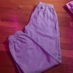 Never Worn Good Condition Brandy Sweats Brandy Sweats, Brandy Melville Rosa Sweatpants, Brandy Melville Sweatpants, Purple Sweatpants, Rosa Sweatpants, Sweat Women, Brandy Melville Pants, Light Purple Color, Blue Sweatpants