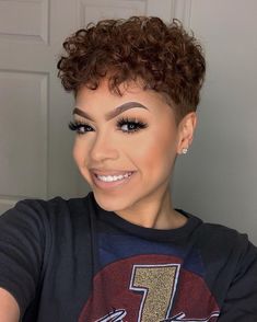 Pixie Hairstyles Curly, Logan Nicole, Pixie Cut Curly, Cut Curly Hair, Pixie Cut Curly Hair, Curly Pixie Cut, Hair Styles For Short Hair