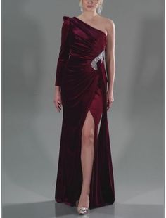 A-Line Evening Gown Christmas Elegant Dress Formal Sweep / Brush Train Long Sleeve One Shoulder Velvet with Glitter Pleats Ruched 2024 Christmas Evening Dress With Long Sleeves, Long Sleeve Christmas Evening Dress, Glamorous Winter Prom Dress, Fitted Long Sleeve Gown For Christmas, Elegant Christmas Gown Fitted Style, Elegant Fitted Christmas Gown, Fitted Christmas Prom Evening Dress, Festive Full Length Prom Dresses, Festive Full-length Prom Dresses