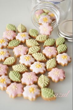 some cookies that are sitting on a table