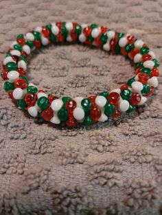 Interlocking Christmas beads Christmas Kandi, Christmas Beads, Christmas Bead, Christmas Bracelet, Christmas Jewelry, Christmas Spirit, Jewelry Bracelets, Beaded Bracelets, Beads