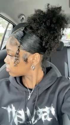 Hairstyle For 4a Hair, Hairstyles For Curly 4c Hair, Curly Hairstyles For Black Women Type 4, High Puffs Natural Hair, Baddie Short Curly Hairstyles, Afro Hairstyles Twist, Hairstyles For Long 4c Hair, Hairstyles For Curly Hair Natural Short, Vintage Hairstyles Wedding