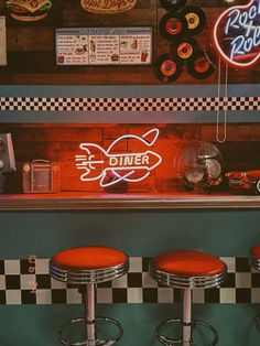 50s Style Diner, Old School Diner, 1950s Party Decorations Diy 50s Diner, Diner Graphic Design, 90s Diner, American Diner Aesthetic, 80s Diner