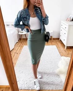 2020 Outfits, Preppy Summer Outfits, Mode Casual, A Skirt, Business Casual Outfits, Look Casual, Outfits Ideas, Outfits Casuales, White Sneakers