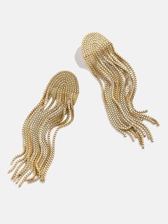 Turn heads and stand out with the Farrah Earrings. These drop earrings are designed with no chain tassels that gracefully sway with your every move. So cool and fun, these statement earrings bring personality and bold style to any look. Tiktok Shop, Gold Statement Earrings, Family Event, Bold Style, Bold Fashion, Tassel Earrings, Christmas List, Earrings Gold, Off Sale