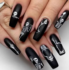 Halloween Apartment, Fantastic Nails, Apartment Halloween, Halloween Press On Nails, Nagellack Trends, Halloween Nail Designs