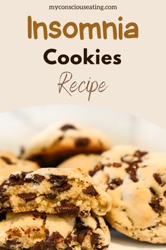 Rich chocolate chip cookies Insomnia Cookies, Measuring Flour, Cookie Company, Frozen Cookies, Favorite Cookies, No Bake Cookies, Healthy Snacks Recipes, Decadent Desserts, Vegetarian Chocolate