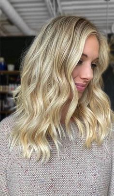 Mid Length Blonde Hair, Angled Haircut, Medium Length Blonde Hair, Medium Length Blonde, Mid Length Blonde, Medium Blonde Hair, Blonde Hairstyles, Medium Blonde, Midlength Haircuts