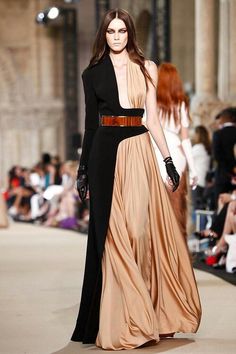 Black And Gold Dress, Fashion Paris, Stephane Rolland, Couture Mode, فستان سهرة, Black And Beige, Mode Inspo, Brown Dress, Looks Style