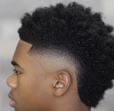 Black Burst Fade, Black Men Mohawk Hairstyles, Pushback Hairstyle Men, Frohawk Fade Men, Burst Fade Black Men, Fade With Design, Frohawk Fade