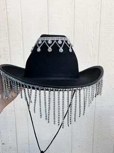 Bride Cowboy Hat, Carrie Underwood Concert, Rhinestone Cowboy Hat, Rhinestone Cowboy, Cowgirl Look, Cowboy Girl, Denim And Diamonds, Looks Country, Cowboy Party