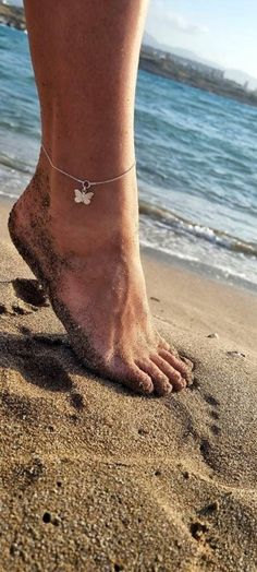 "Dainty Butterfly Anklet, handmade in Sterling silver, personalized chain bracelet for women, Summer Beach Gift for BFF Friend Mom Daughter Beautiful and unique anklet bracelet perfect for beach and nature lover. Romantic. Cute. Dainty. Elegant. Feminine. Modern. Subtle. Impressive jewellery for any occasion - spoil yourself or treat someone special. Delicate stylish design of sterling silver 925 components (hallmarked). MATERIALS: *Sterling Silver 925. Nickel free. SIZE: *Charm size : 15 x 13 m Hypoallergenic Silver Jewelry For Beach, Hypoallergenic Silver Beach Jewelry, Delicate Summer Jewelry For Gifts, Minimalist Summer Anklets As A Gift, Summer Jewelry Gift With Silver Chain, Handmade Minimalist Anklet For Gift, Minimalist Silver Jewelry For Summer, Elegant Silver Strand Jewelry, Silver Dainty Bracelets For Beach