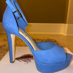 Never Worn Jessica Simpson Platform Sandal Chic Light Blue Open Toe Heels, Trendy Blue Ankle Strap Heels, Trendy Blue Sandals With 4-inch Heel, Trendy Blue Heels With Heel Strap, Chic Blue Heels With Heel Strap, Chic Blue Platform Sandals, Blue Ankle Strap Heels With Buckle Closure, Blue Open Toe Heels With Heel Loop, Chic Blue Ankle Strap Heels