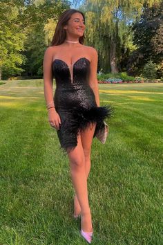 Modsele this short formal dress features a strapless sweetheart neckline and feather at the hemline.#hoco2023#homecomingdresses#formaldresses#homecoming#schooleventdress#holidaydress#graduationdress#cocktaildress Glamorous Feather Dress With Sweetheart Neckline, Fitted Strapless Dress With Feather Trim For Parties, Glamorous Homecoming Mini Dress With Feather Trim, Glamorous Feathered Mini Dress For Homecoming, Glamorous Feather Trim Mini Dress For Homecoming, Fitted Feathered Strapless Dress For Night Out, Strapless Feather Trim Dress For Prom, Evening Mini Dress With Feather Trim For Prom, Strapless Feather Trim Dress For Prom Season