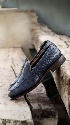 The Grand Ave. Loafer No. 8229 | Robert August Brown City, Luxury Materials, Hand Painted Leather, Men's Loafers, English Style, Painting Leather, Footwear Collection, Goodyear Welt, Elevate Your Look