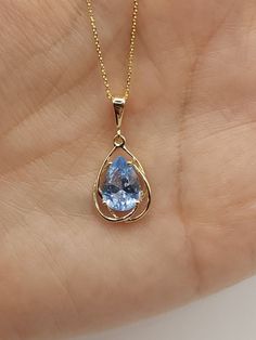 Yellow Gold Pear-shaped Gemstone Drop Necklace, Pear-shaped Gemstone Drop Necklace In Yellow Gold, Pear-shaped Birthstone Drop Necklace, Aqua Necklace, March Birthstone Necklace, Pretty Jewelry Necklaces, Blue Topaz Necklace, Wedding Jewelry Set, Gold Pendant Jewelry