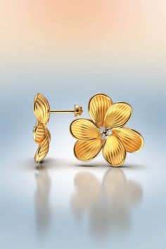 Italian 18k gold earrings, 18 or 14k diamond earrings made in Italy in real solid gold with natural diamonds. Italian fine jewelry 22 mm diameter beautiful flower earrings crafted in polished and raw solid gold F U L L ∙ D E T A I L S ❥ Karat: 18k or 14k ❥ Gold Color: yellow gold ❥ Gold Weight: approximately 8 grams in 18k and 7 grams in 14k ❥ Stone Type: Natural Conflict Free Diamonds ❥Stone Shape: Round ❥ Diamond Clarity: VS ❥ Diamond Color: G ❥ Total Diamond Weight: 0.13ct ❥ Earring back: But Arabesque Jewelry, Diamond Flower Earrings, Italian Gold Jewelry, Gold Flower Earrings, Flower Earrings Gold, 18k Gold Earrings, Gold Jewelry Earrings, Solid Gold Earrings, Italian Jewelry