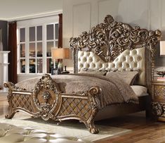 Seraphine Antique Gold & Perfect Brown Eastern King Bed  / HD-8018 - Ornate Home Idea Bilik Tidur, Traditional Bedroom Sets, Victorian Queen, California King Size Bed, Sleigh Bedroom Set, Eastern King Bed, Set Meja Makan, New Classic Furniture, Cal King Bedding