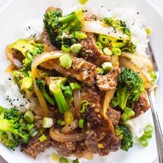 Healthy Beef and Broccoli - iFoodReal.com Easy Beef And Broccoli Recipe, Quick Healthy Dinner Ideas, Healthy Beef And Broccoli, Salmon Stir Fry, Steak And Broccoli, Quick Easy Healthy Meals, Healthy Dinner Ideas, Healthy Beef, Beef And Broccoli