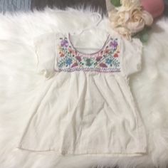 New Without Tags Mexican Top With Beautiful Floral Embroidery. Bought In Mexico. Make An Offer. Bundle And Save! Mexican Top, Mexican Shirts, Floral Embroidery, Kids Shirts, Shirts Tops, Kids Shop, Embroidery, Cream, Tags