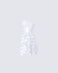 Bring your ruffle flair to the next level in this playful white mini dress 🤍 With 7 tiers of ruffles, a V-waist seam, and a fit and flare silhouette - this piece, made from plain-weave fabric, is your ticket to getting everyone to swoon over you 😌 Dress Png, Weave Fabric, Graphic Top, Ruffle Mini Dress, White Jersey, Ruffle Shorts, Mini Wrap Dress, Black Ruffle, Plain Weave