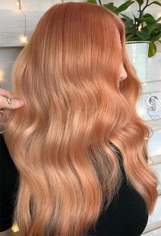 Hair Dye On Brown Hair, Dye On Brown Hair, Peach Hair Dye, Peach Hair Color, Peach Hair Colors, Cheveux Oranges, Strawberry Blonde Hair Color, Peach Hair, Ginger Hair Color