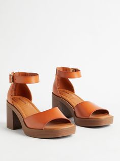 Block Heel Sandal (WW) Cognac Sandals, Unique Fits, Brown Heels, Open Toe Shoes, Heel Sandal, Shoe Lover, Block Heels Sandal, Shoe Game, Comfortable Shoes