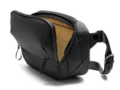 Tech Pouch, Peak Design, Chest Rig, Bag Boys, Camera Gear, Tech Fashion, Cooler Bag, Unique Bags, Hip Bag