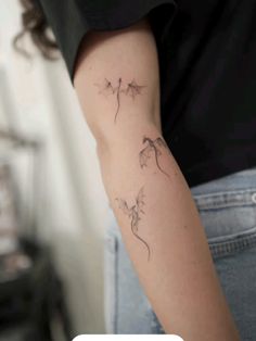 dragons tattoo, game of Thrones Game If Thrones Tattoo Ideas, 3 Dragons Tattoo Game Of Thrones, House Of Dragon Tattoo Ideas, Simple Game Of Thrones Tattoo, Line Work Dragon Tattoo, The Hobbit Tattoo Ideas, House Of The Dragon Tattoo Ideas, House Targaryen Tattoo, House Of Dragon Tattoo