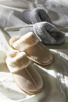 Minnetonka Chesney Slipper | Free People Dr Shoes, Comfy Slippers, Cute Slippers, Uggs Outfit, Wool Slippers, Warm Slippers, Ugg Slippers, Slippers Cozy, Swag Shoes