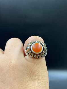 Very Unique Beautiful Old Ancient 1 Eye Orange Agate Solid Silver Ring Enamel Cabochon Ring, Retro Round Cabochon Jewelry, Retro Cabochon Jewelry, Classic Agate Round Rings, Classic Agate Ring, Classic Round Agate Ring, Vintage Polished Enamel Ring, Vintage Enamel Ring With Polished Finish, Unique Round Agate Ring