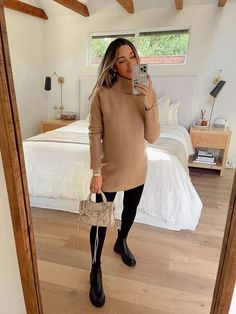 Winter Maternity Outfits With Boots, Chelsea Boots Outfit Maternity, Shein Maternity Outfits Winter, Fall And Winter Maternity Outfits Work, 2022 Maternity Outfits, Pregnant Working Outfit, Snow Maternity Outfits, New Year’s Eve Pregnancy Outfit, Layered Maternity Outfits