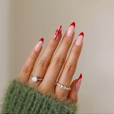 Nails For 13, Short Acrylic Nails Designs, Festival Nails, Xmas Nails, Chic Nails, Short Acrylic Nails, Holiday Nails