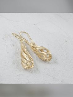 Gold Aelia Earrings - Art nouveau Gift for her, Dainty earrings, Dangle earrings, Wedding jewelry, 14K Gold, 9k Gold Beautiful and unique. Full of movement and charm. This pair of statement earrings are the perfect jewel for a very special occasion. For a sophisticated look to wear day and night. They will instantly become your favorite pair! The perfect gift for someone you love. > 9K or 14K solid gold as well as in Goldplated Silver. > Can be made in yellow, white and rose 9k or 14k soli Artistic Gold Earrings For Wedding, Gold Art Nouveau Earrings For Weddings, Artistic Gold Wedding Earrings, Art Nouveau Gold Earrings For Wedding, Art Nouveau Gold Wedding Earrings, Artistic Drop Earrings For Wedding, Gold Art Nouveau Pierced Earrings, Art Nouveau Gold Pierced Earrings, Artistic Gold Drop Earrings